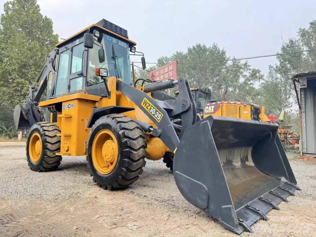 XCMG WZ 30-25 Tractopelle