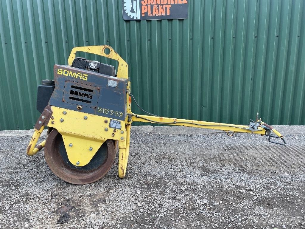 Bomag BW 71 E Rouleaux monocylindre