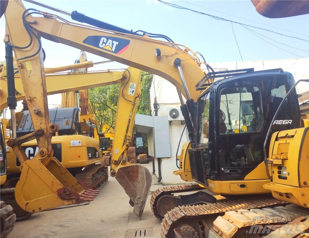 CAT 313 D Pelle sur chenilles