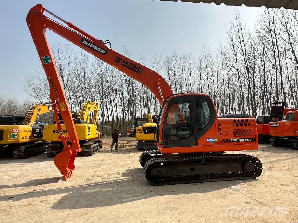 Doosan DX160LC Pelle sur chenilles