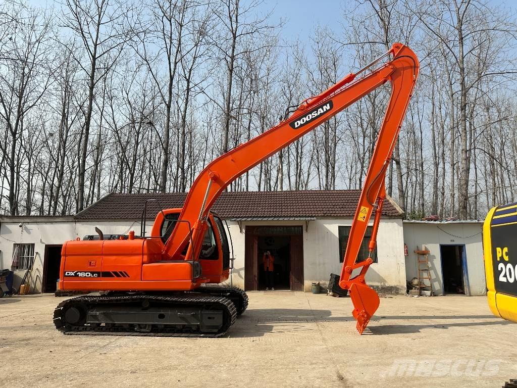 Doosan DX160LC Pelle sur chenilles