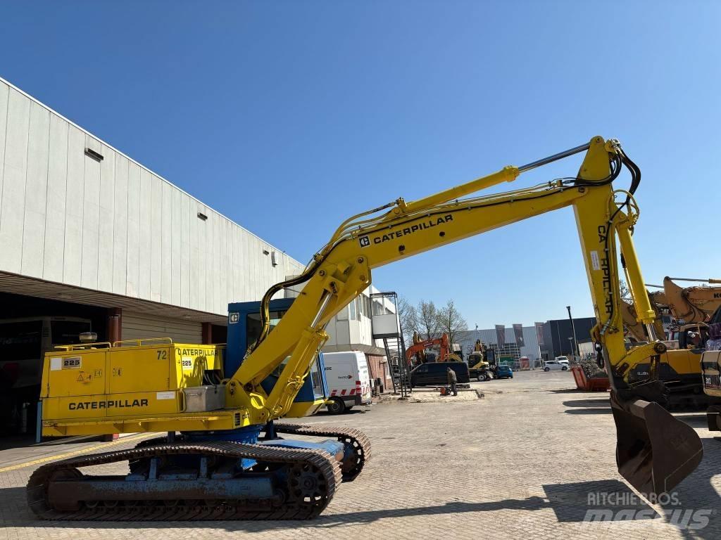 CAT 225 Pelle sur chenilles