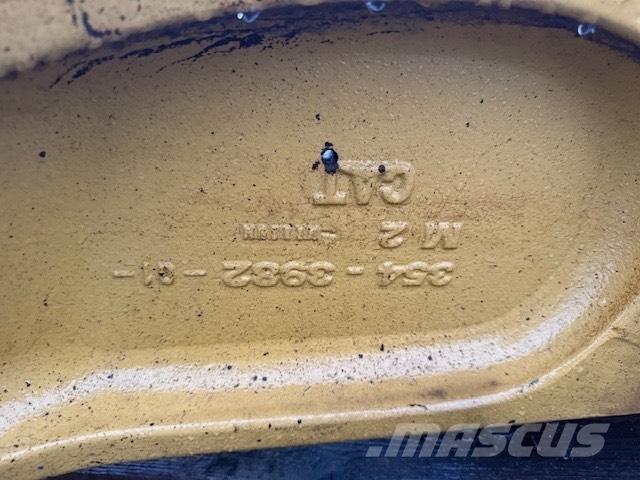 CAT 908 BUCKET LINK Godet