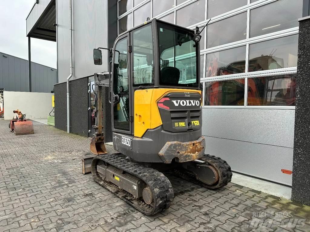 Volvo ECR25D Mini pelle < 7t