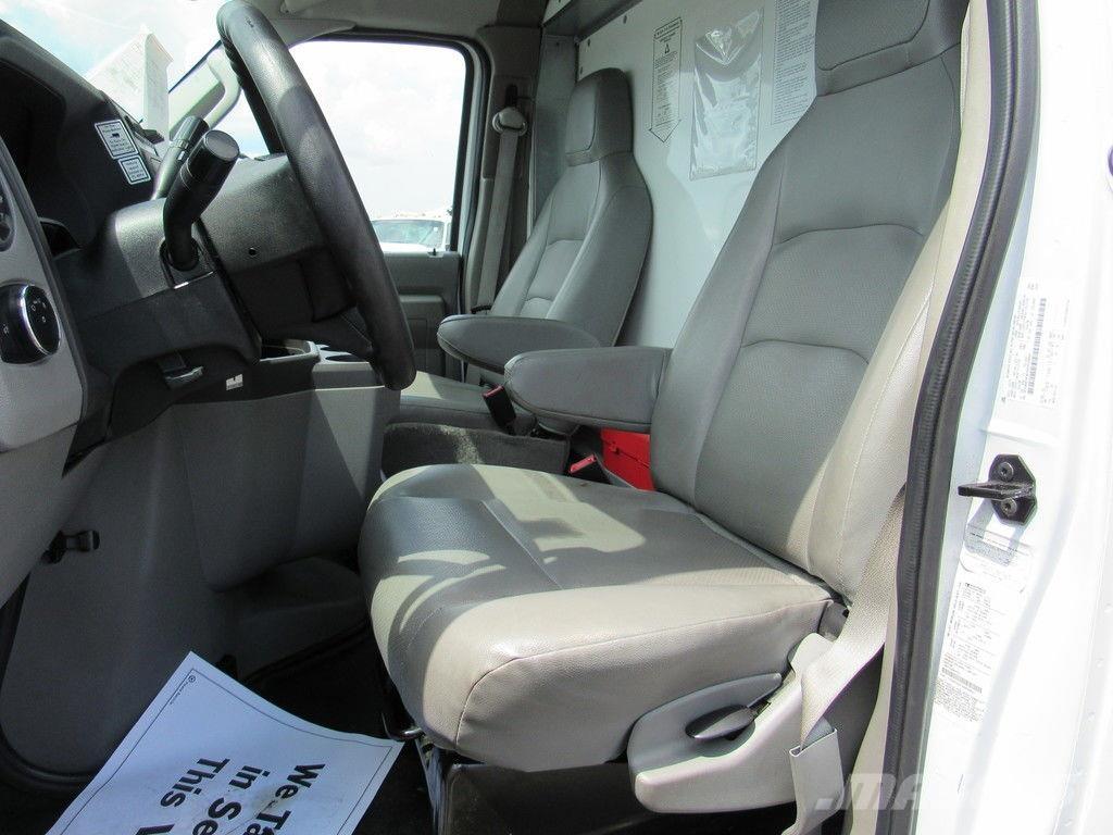 Ford E-350 Camion Fourgon