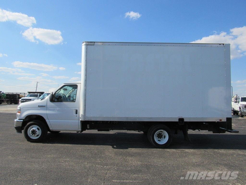 Ford E-450 Camion Fourgon