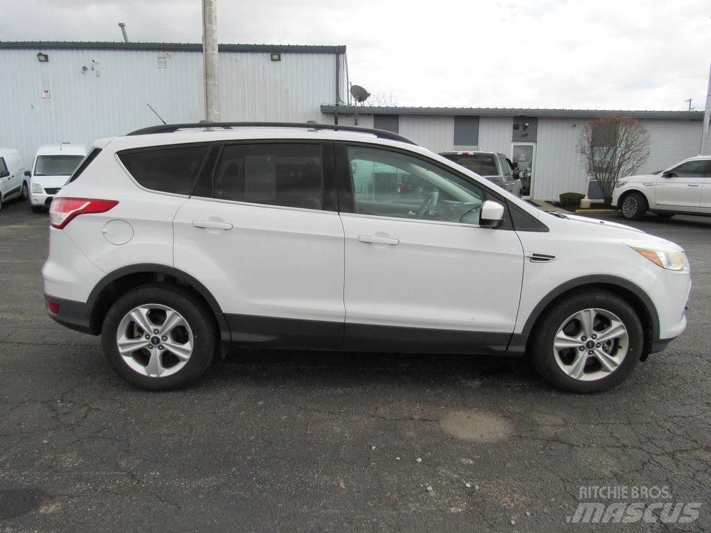 Ford Escape Voiture