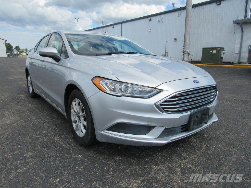 Ford Fusion Voiture