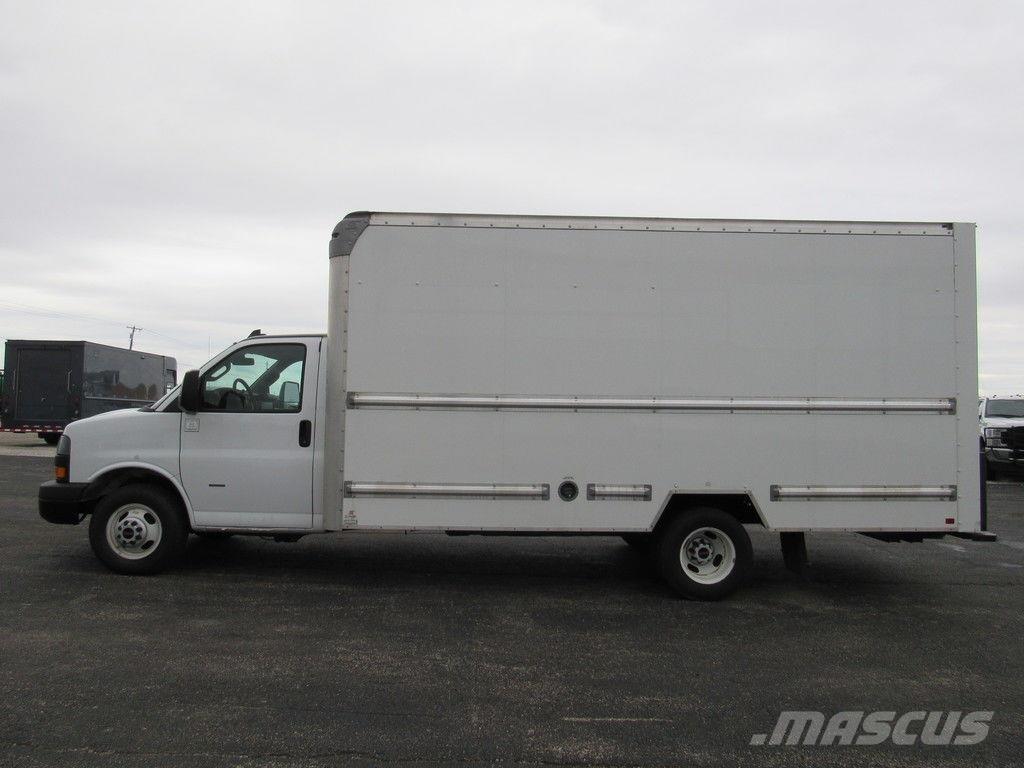 GMC Savana 3500 Camion Fourgon