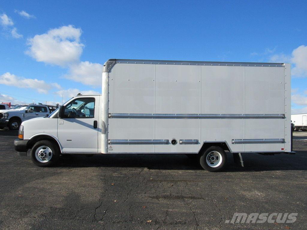 GMC Savana 3500 Camion Fourgon