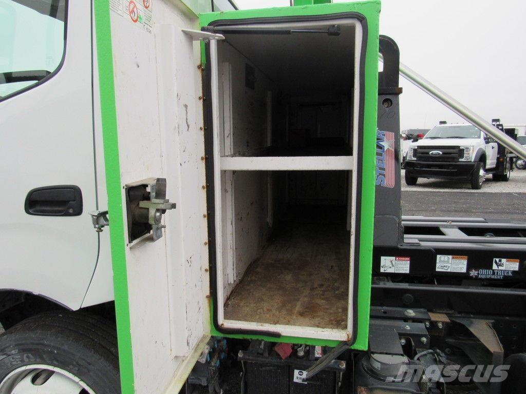 Hino 195 Camion benne