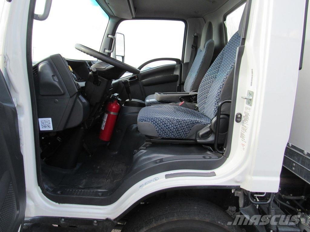 Isuzu NPR XD Camion Fourgon