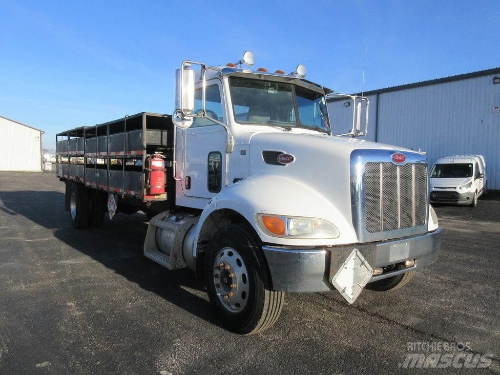 Peterbilt 335 Camion plateau