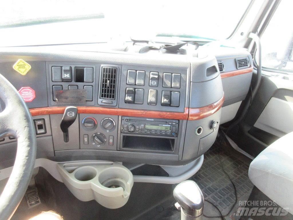 Volvo VNL64 Camion plateau