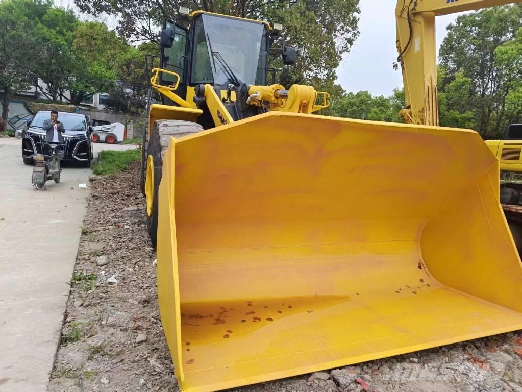 Komatsu WA 470-6 Chargeuse sur pneus