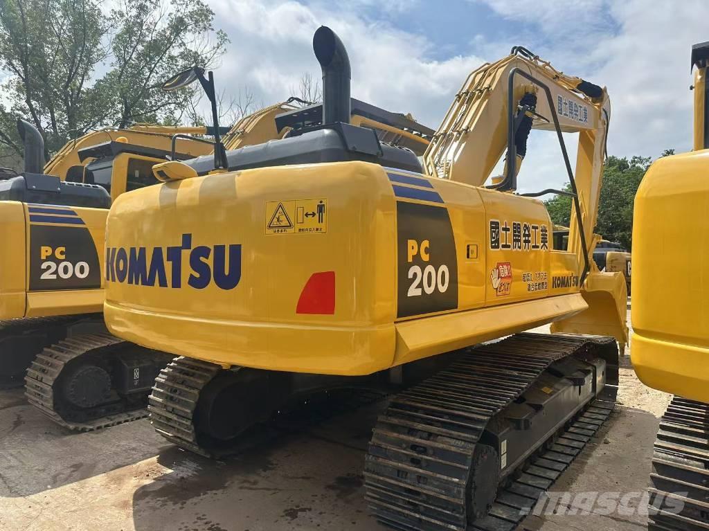 Komatsu PC 220-8 Pelle sur chenilles