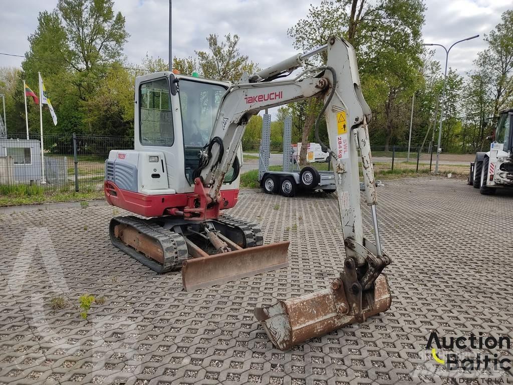 Takeuchi TB228 Mini pelle < 7t