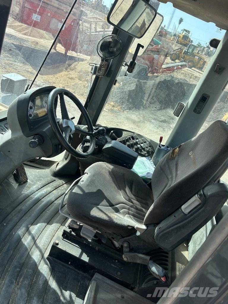 New Holland W 170 B Chargeuse sur pneus
