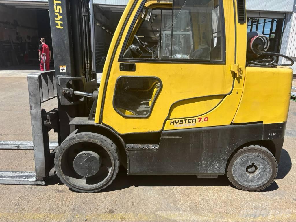 Hyster S7.0FT Chariots GPL
