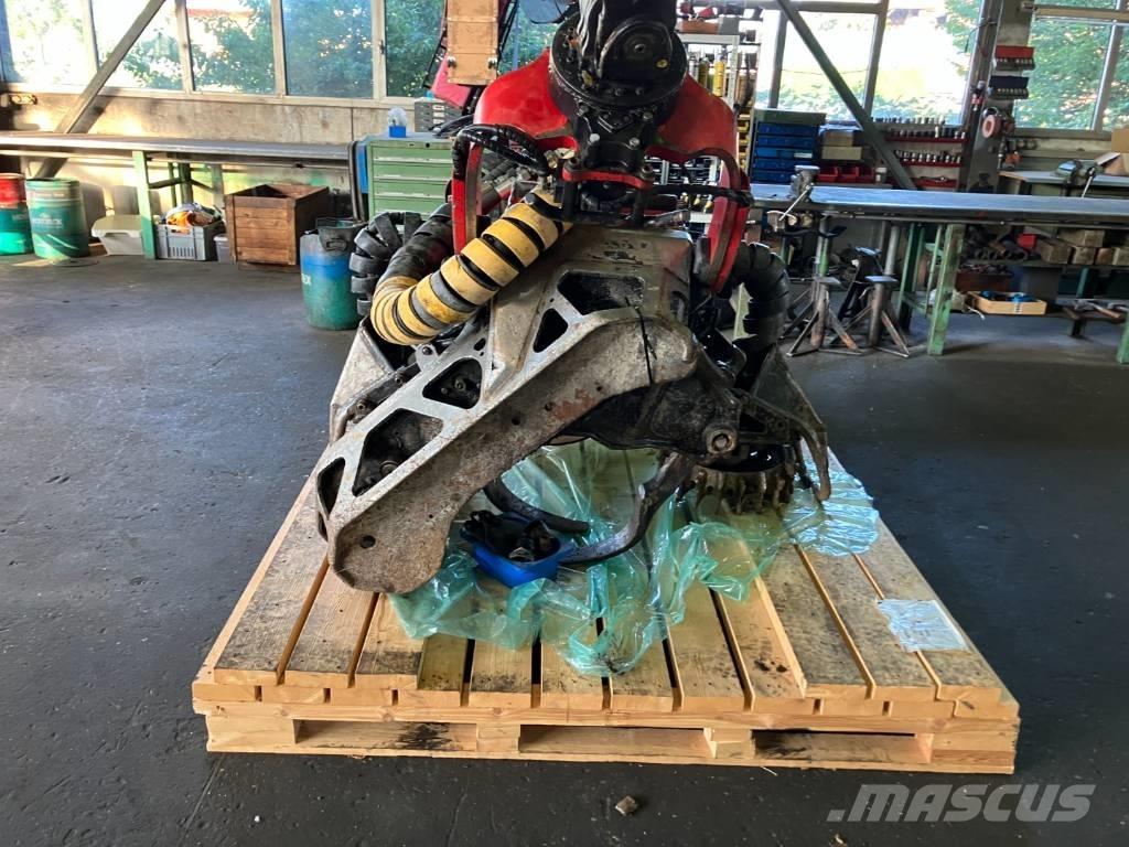 Komatsu 365.1 Ebrancheuses