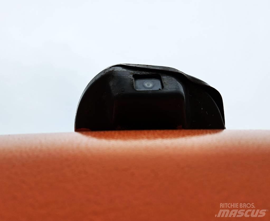 Hitachi ZX 140 W-3 Pelle sur pneus
