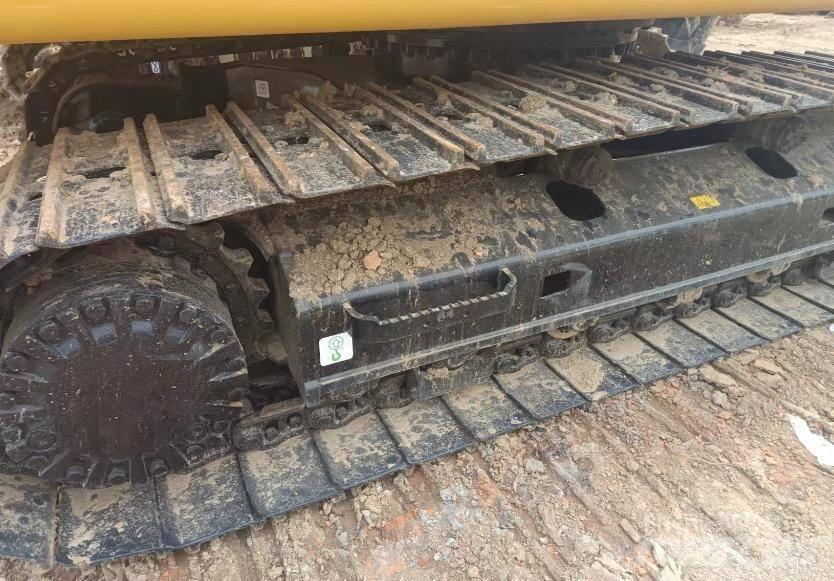 CAT 320 D2L Pelle sur chenilles
