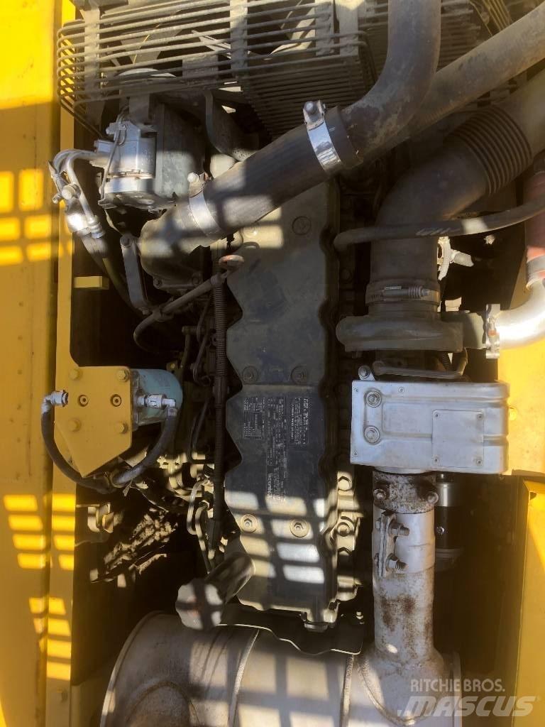 Komatsu PC200 Pelle sur chenilles