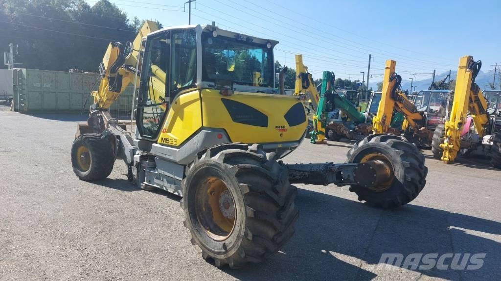 Menzi Muck M535 Pelle sur pneus