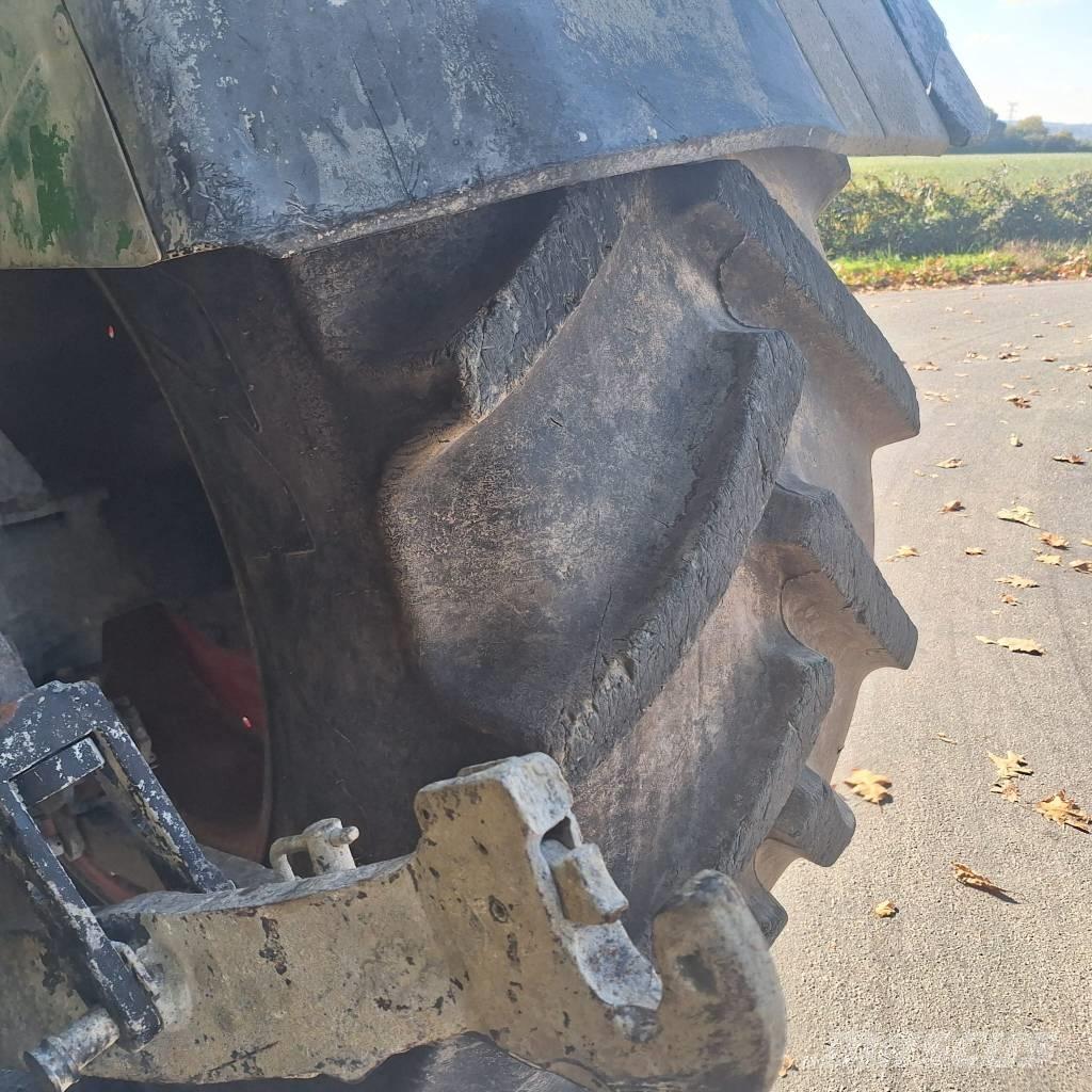 Fendt 818 Vario TMS Tracteur