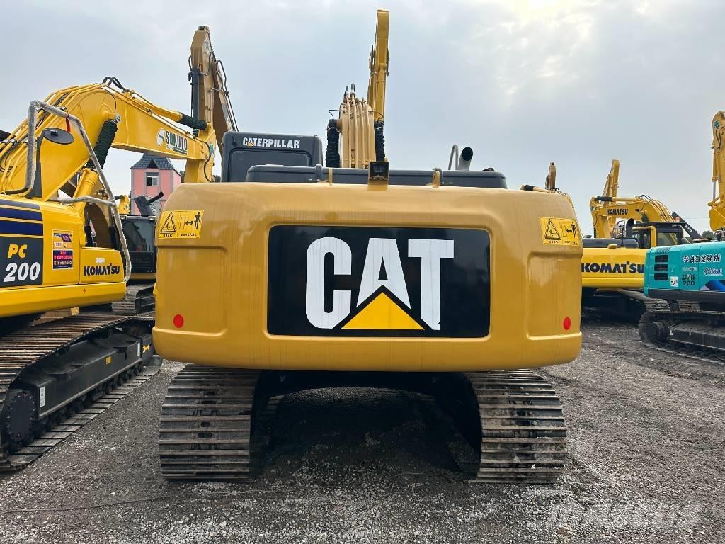 CAT 320 D2 Pelle sur chenilles