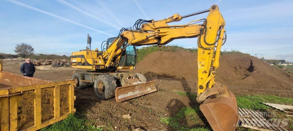 JCB JS 130 W Pelle sur pneus