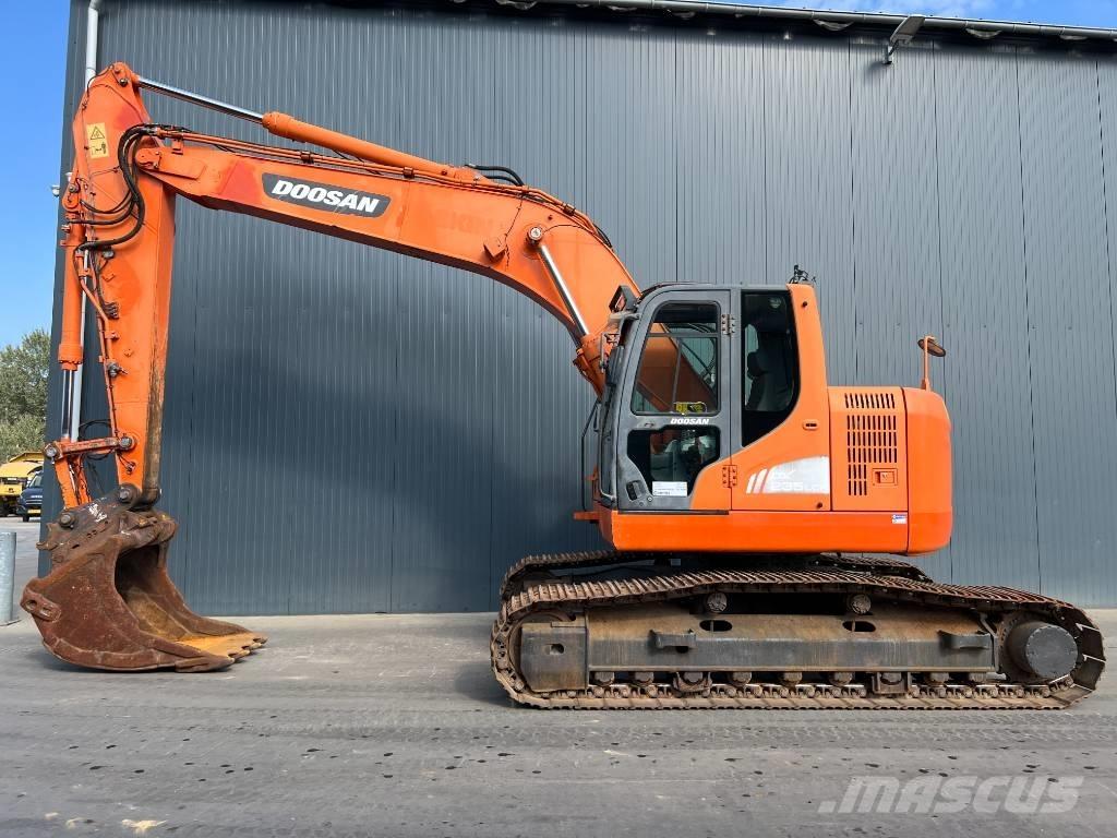 Doosan DX235LCR Pelle sur chenilles