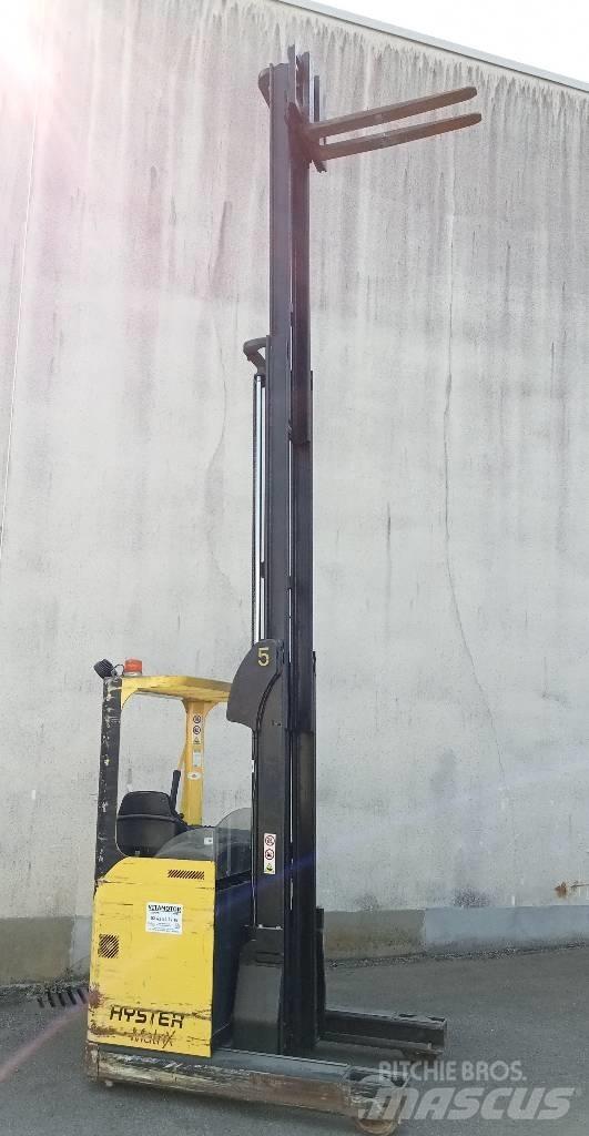Hyster R 1.4 Chariot à mât rétractable