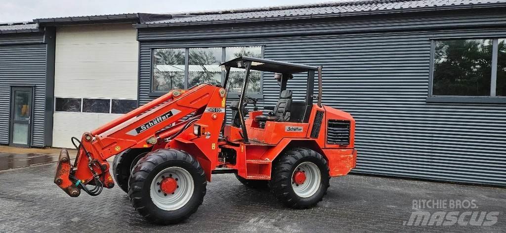 Schäffer 870 T Chargeuse sur pneus