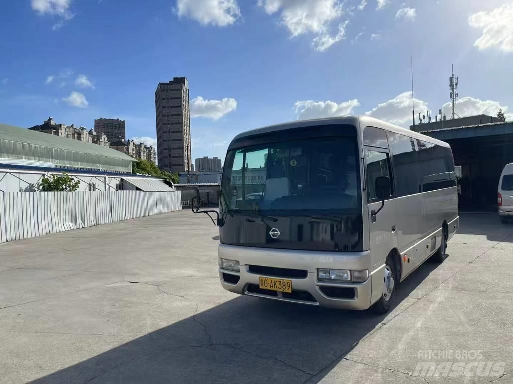 Nissan Civilian Autobus interurbain
