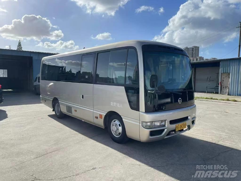 Nissan Civilian Autobus interurbain