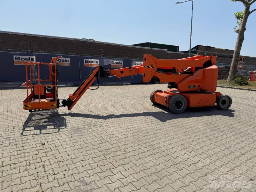 JLG E400AJPN Nacelles articulées