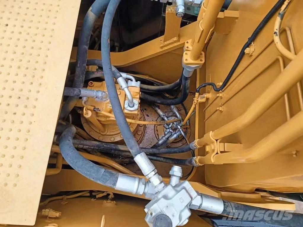 CAT 330 D Pelle sur chenilles
