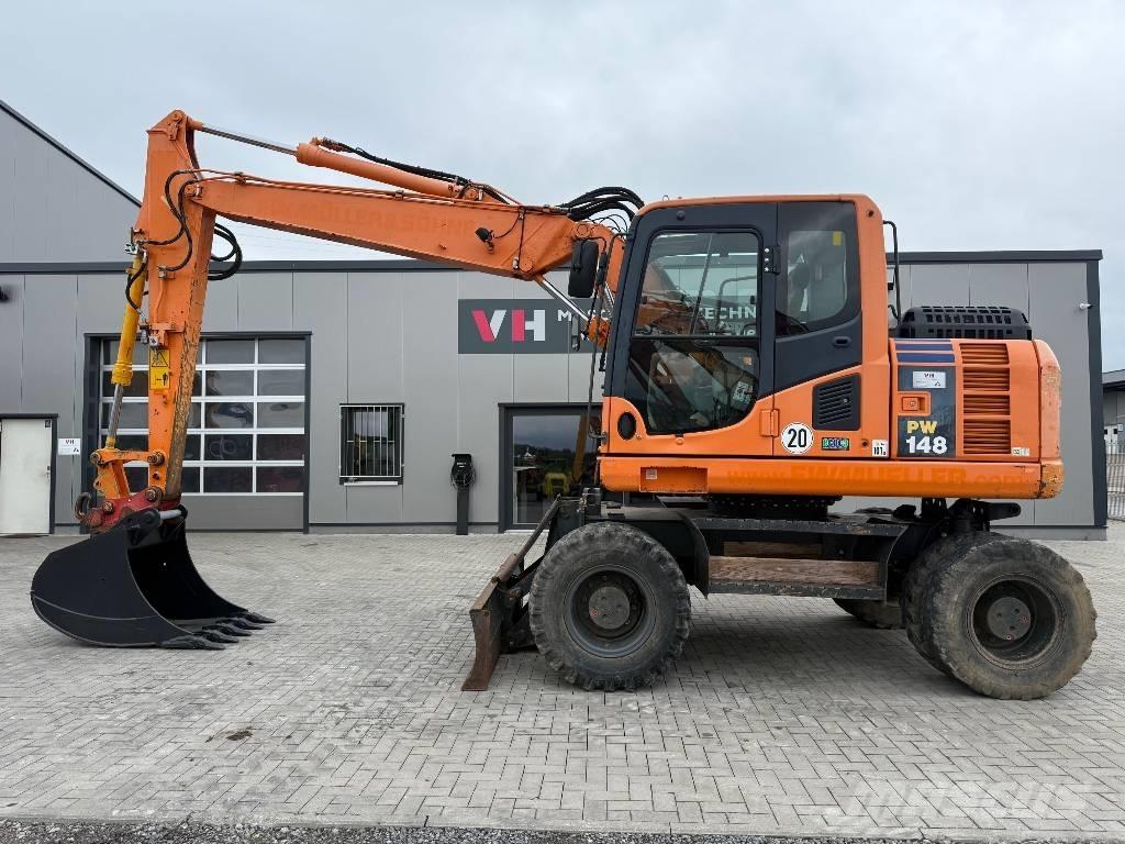 Komatsu PW 148-8 Pelle sur pneus