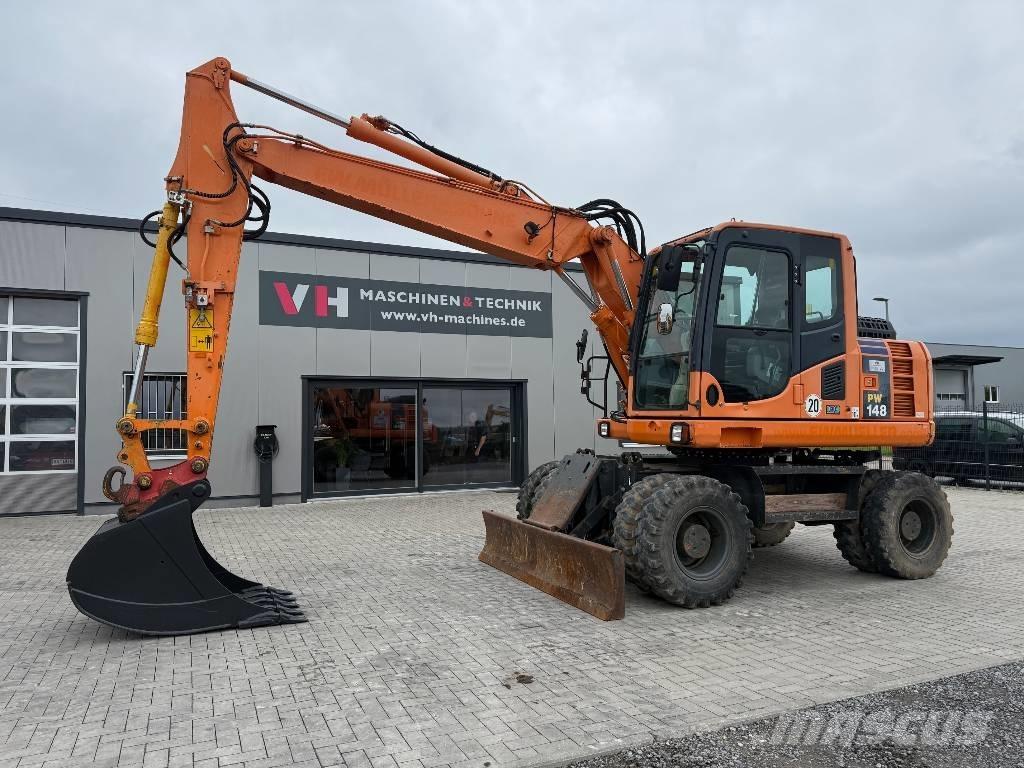 Komatsu PW 148-8 Pelle sur pneus