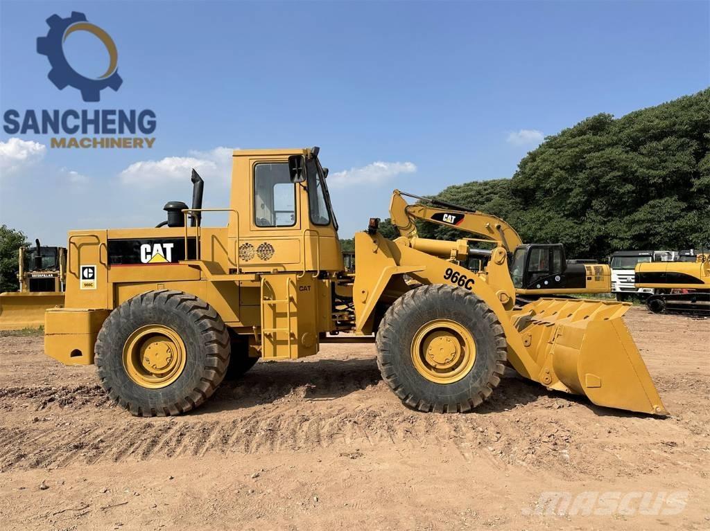 CAT 966C Chargeuse sur pneus