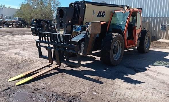 JLG 1055 Chariot télescopique