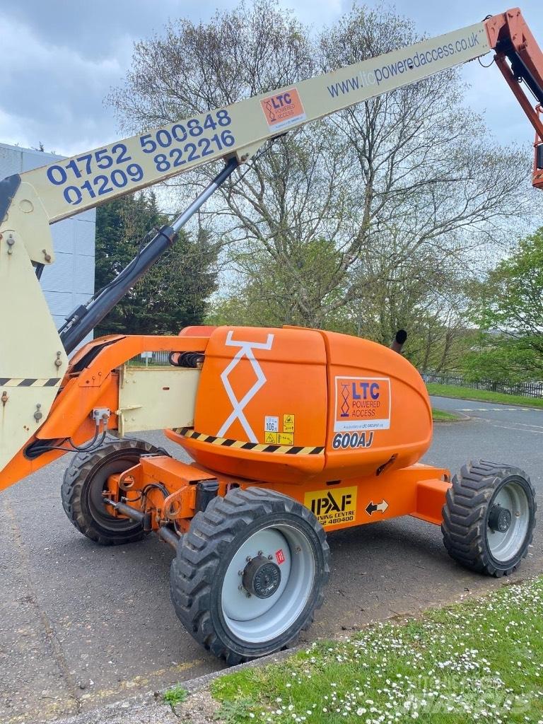 JLG 600 AJ Nacelles articulées