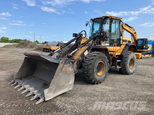 JCB 436 HT Chargeuse sur pneus