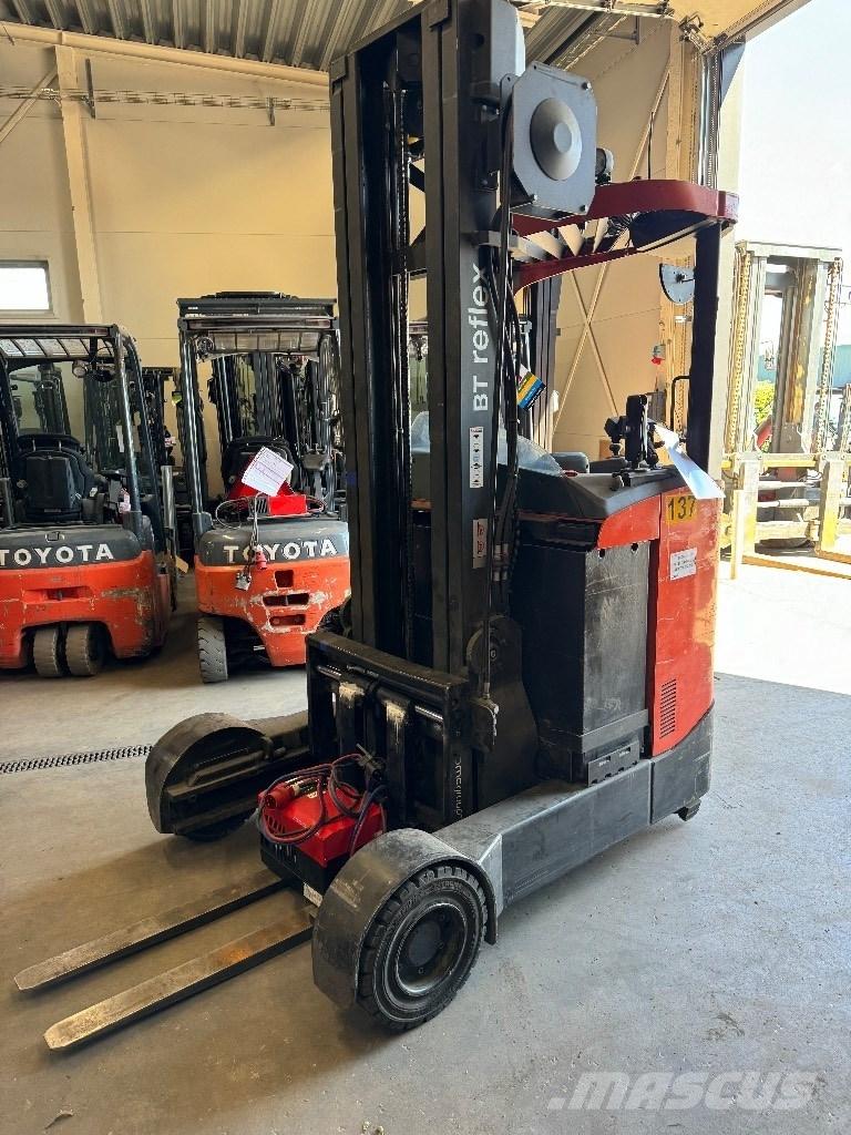 Toyota RRE160R Chariot à mât rétractable