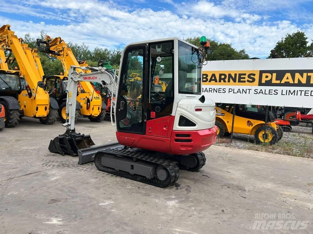 Takeuchi TB 230 Mini pelle < 7t