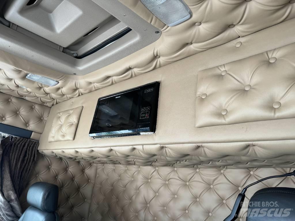 Scania R 520 LB8x4*4 Camion ampliroll