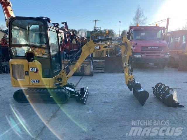 CAT 301.8 Mini pelle < 7t