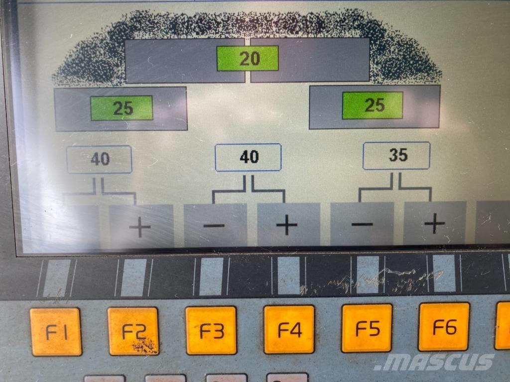 Volvo P7820C Finisseur