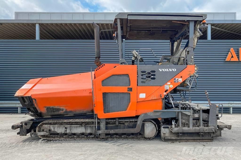 Volvo P7820C Finisseur